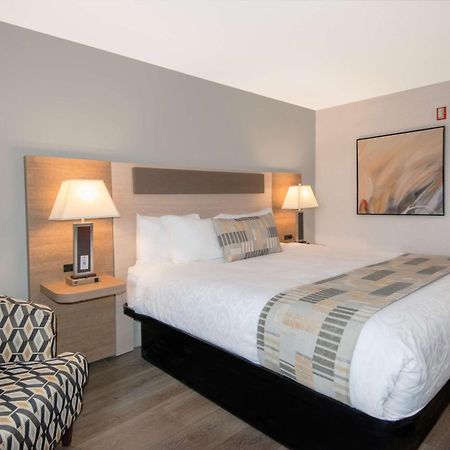 Coast Abbotsford Hotel & Suites Exterior foto